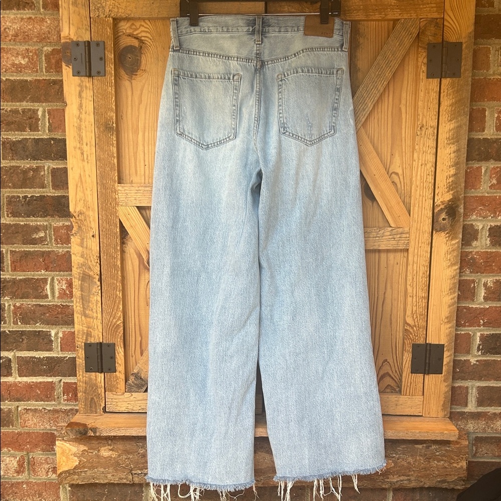 Women’s Aeropostale High-rise, super wide leg, light-washed, distressed jeans 10 - Picture 4 of 12